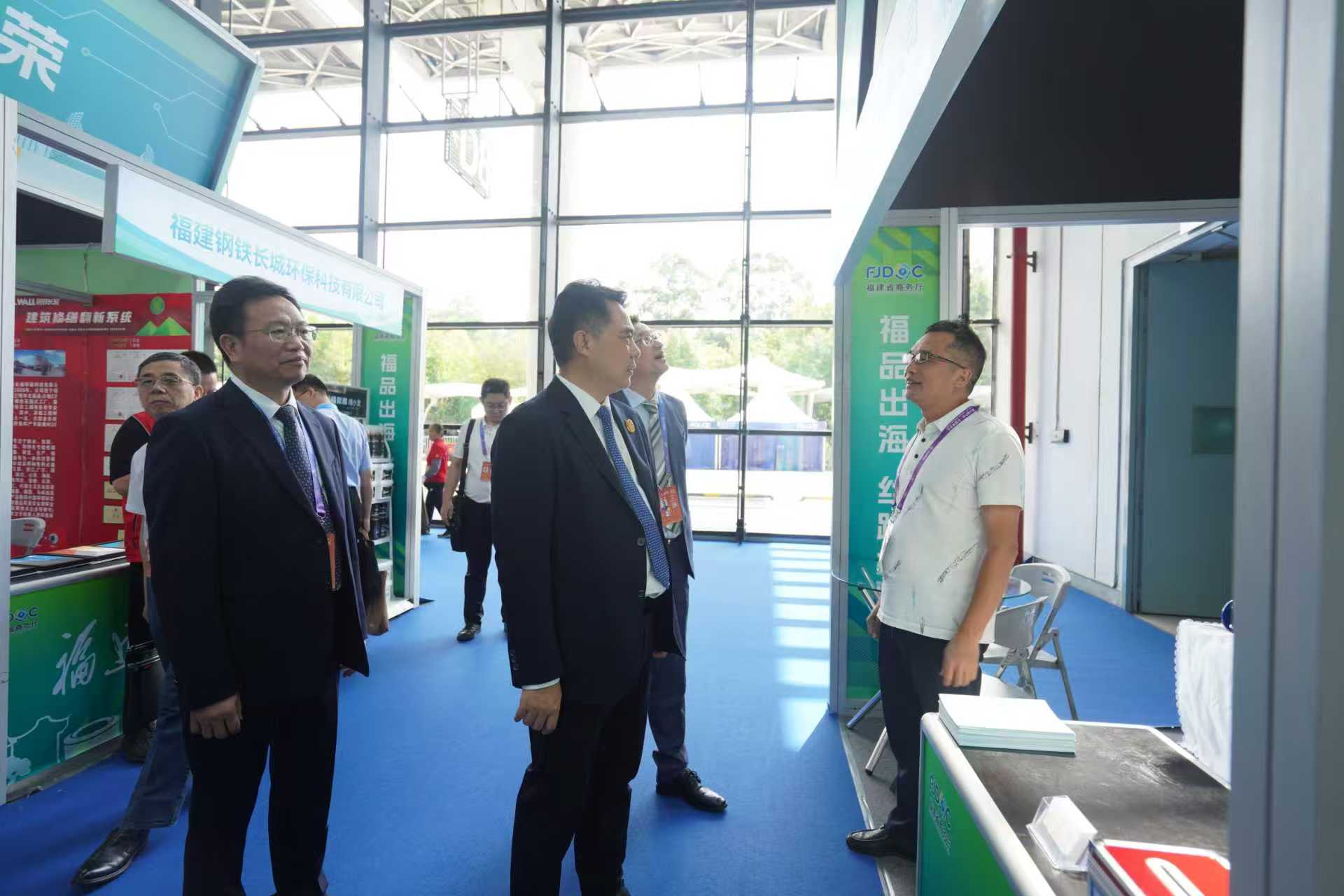 政企共话数智合作 隆翔科技东博会引关注